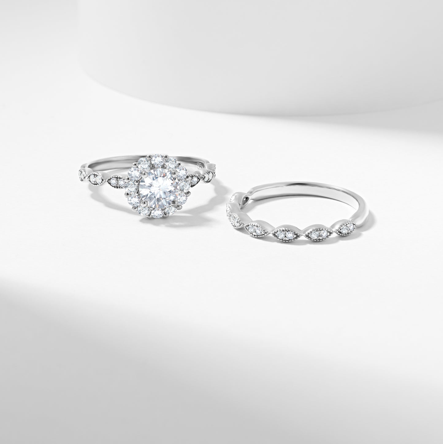 Round Brilliant Diamond Halo Bridal Set 1.3tdw