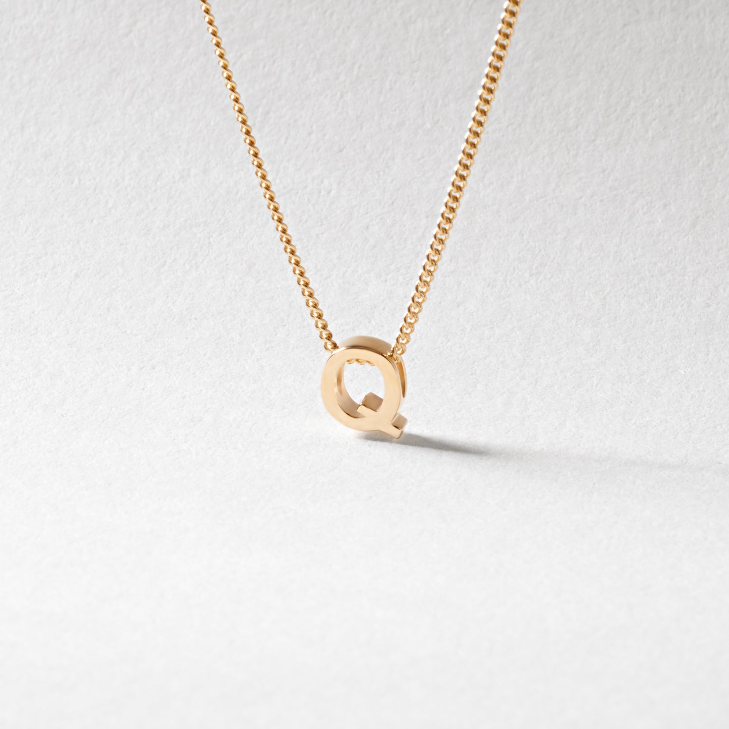 9K Yellow Gold 6mm Slider Initial Q with Chain 45cm