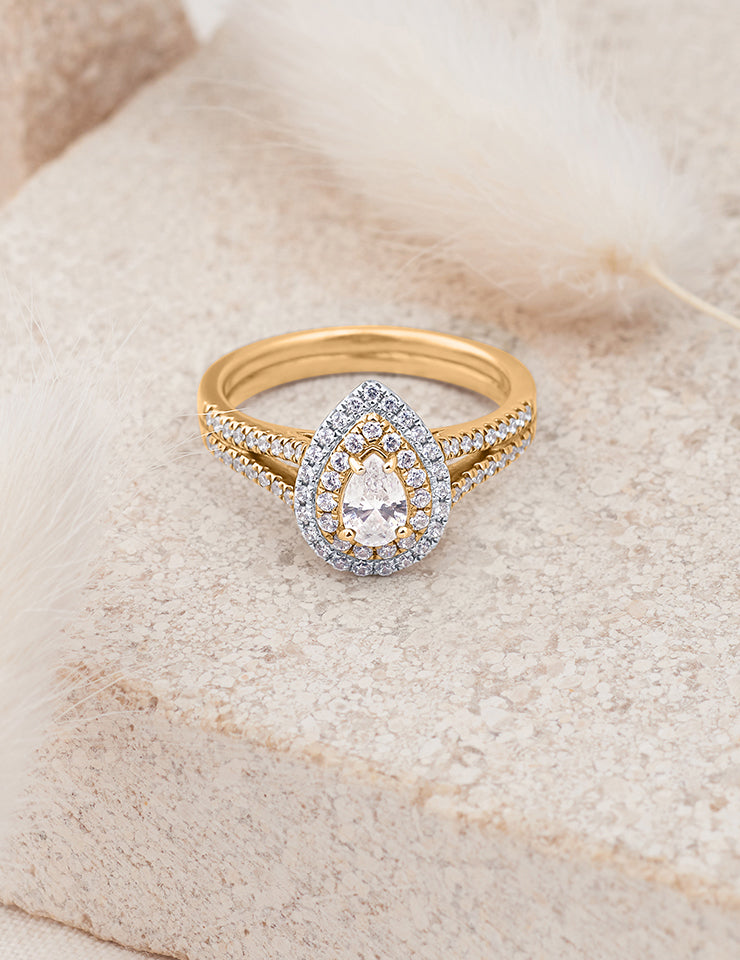 Low profile online halo engagement rings