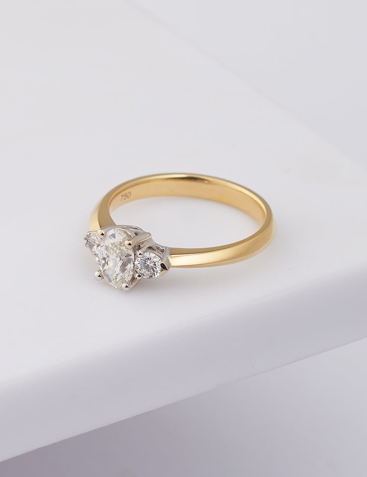 Shop Three Stone Engagement Rings: Simon Curwood – Simon Curwood Jewellers