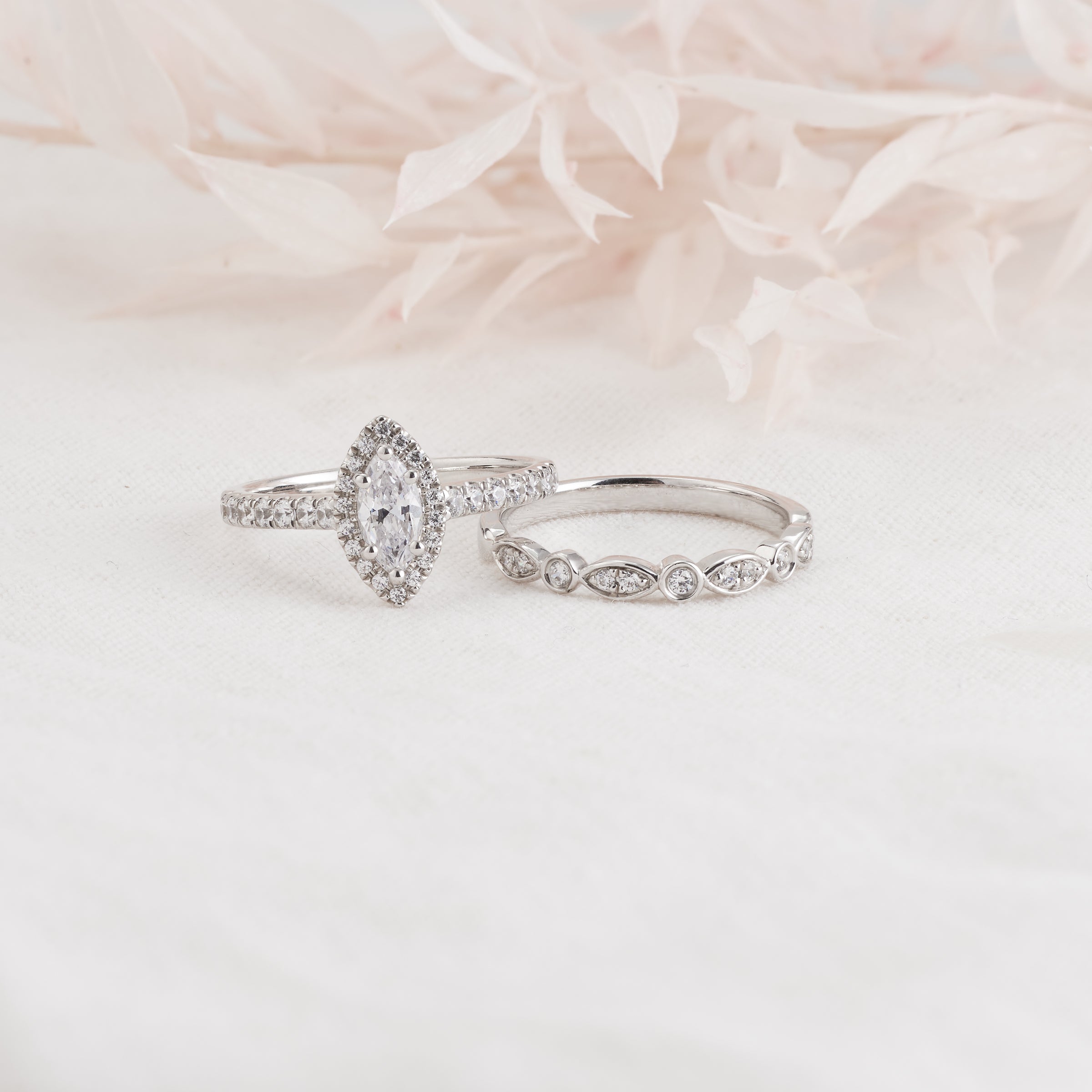 Halo diamond wedding on sale set