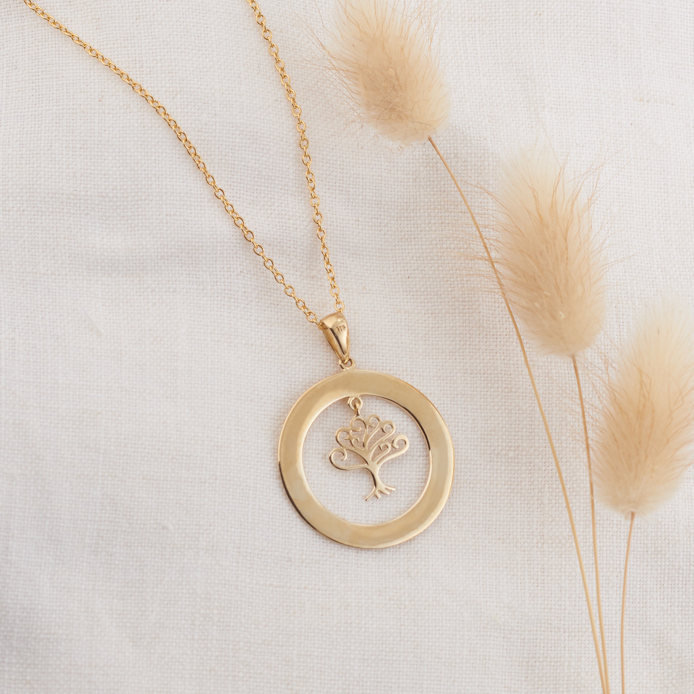 Circle of store life pendant necklace