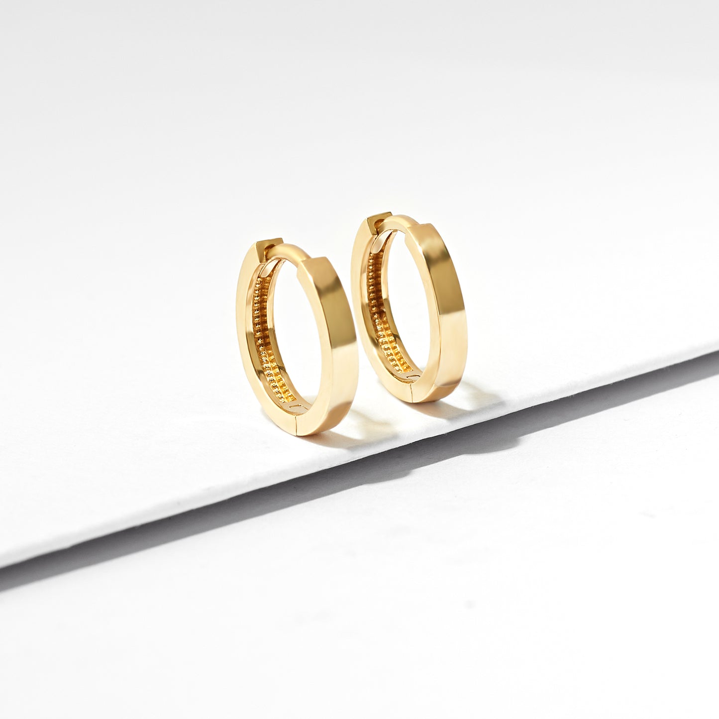 Ring Concierge Earrings 2 mm Gold Tube Hoops